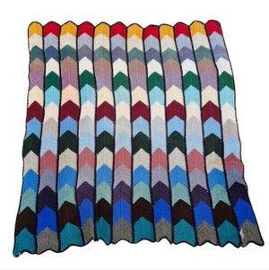Handmade Chevron Pattern Throw Blanket 40" X 36"
